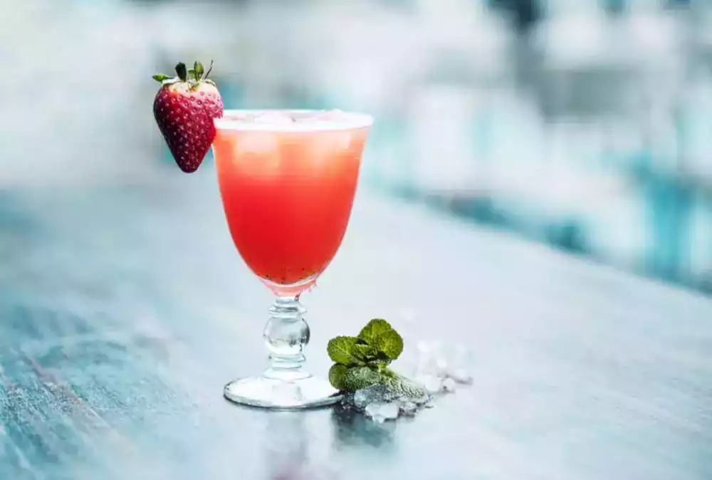 Cocktail Fizz à la Fraise